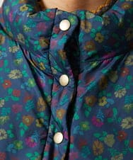 GJJAE38420 Jocomomola(ホコモモラ) 【リバーシブル】Flor Alta ショートダウンジャケット ネイビー