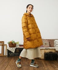 GJJAE39470 Jocomomola(ホコモモラ) 【リバーシブル】Flor Alta ロングダウンコート マスタード