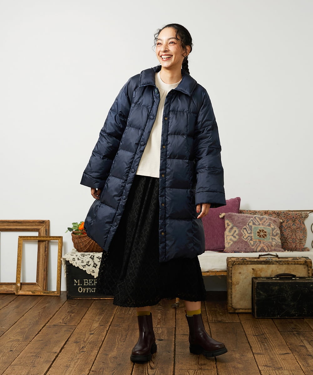 GJJAE39470 Jocomomola(ホコモモラ) 【リバーシブル】Flor Alta ロングダウンコート ネイビー