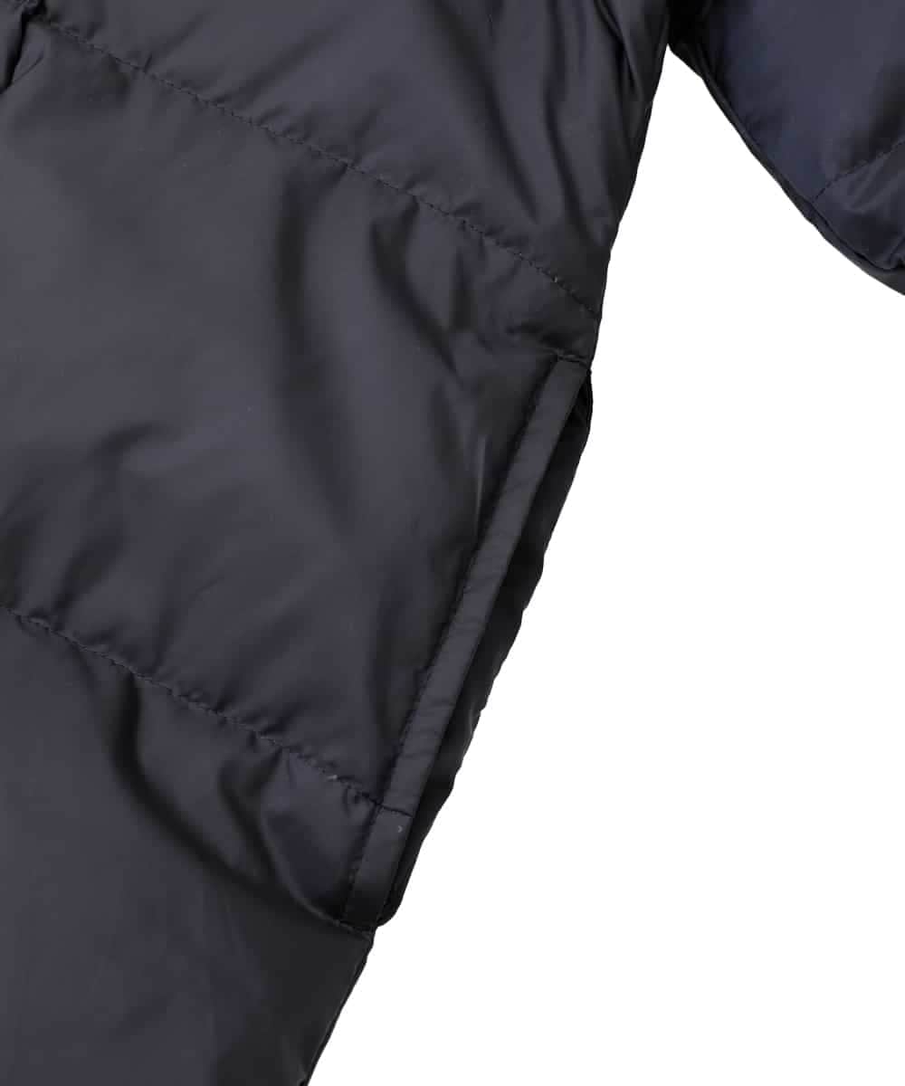 GJJAE39470 Jocomomola(ホコモモラ) 【リバーシブル】Flor Alta ロングダウンコート ネイビー