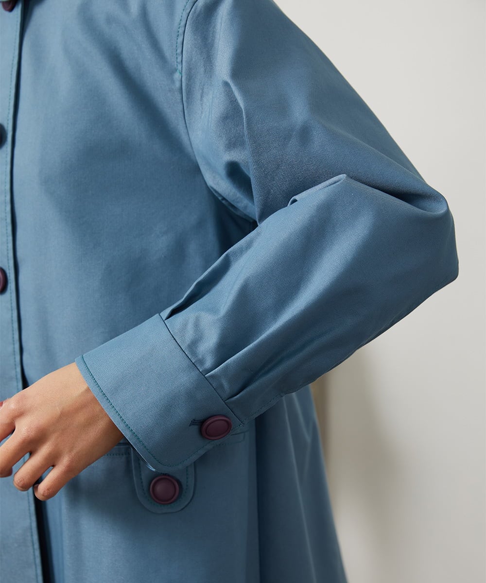 GJJDD30380 Jocomomola(ホコモモラ) 裏地プリントロングコート ブルー