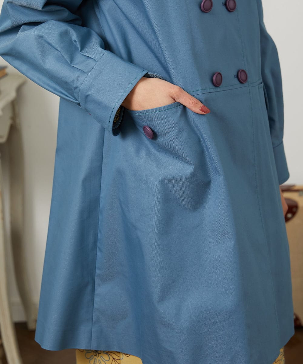 GJJDD30380 Jocomomola(ホコモモラ) 裏地プリントロングコート ブルー