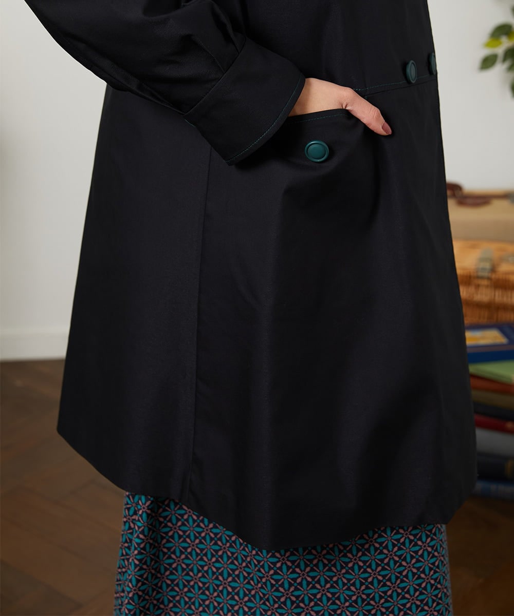 GJJDD30380 Jocomomola(ホコモモラ) 裏地プリントロングコート ブラック