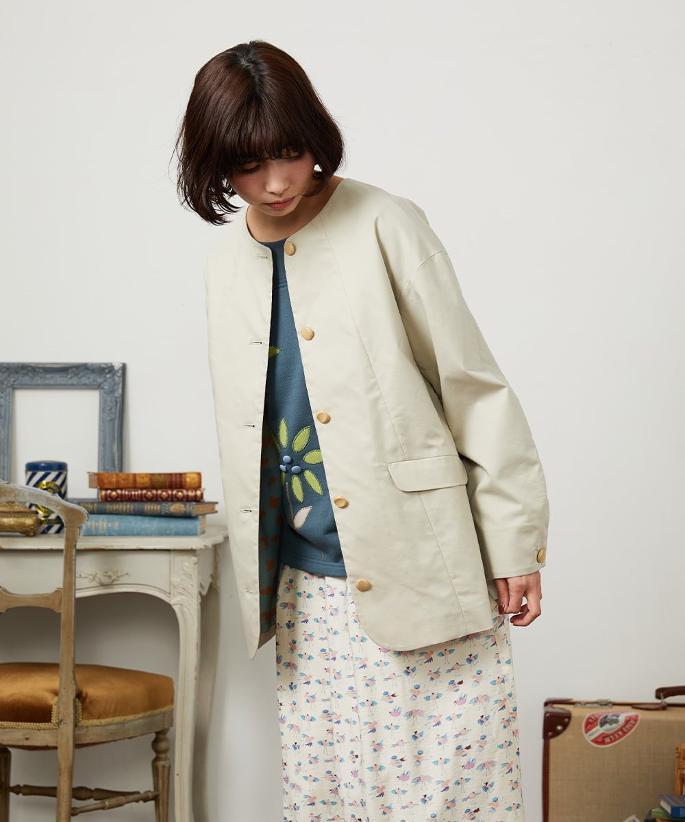 GJJDD31330 Jocomomola(ホコモモラ) 裏地プリント  ノーカラーミドル丈コート ベージュ