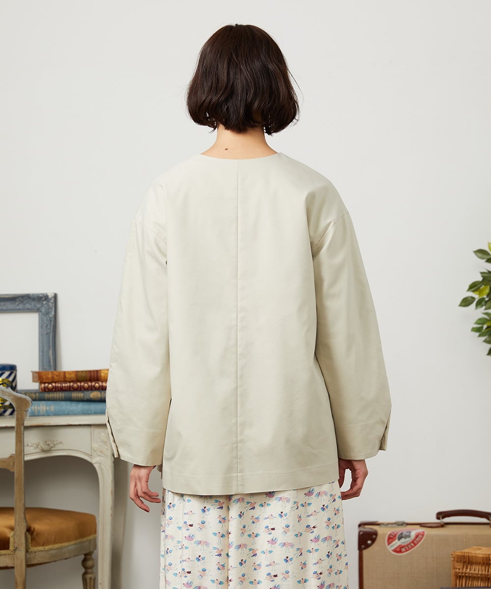 GJJDD31330 Jocomomola(ホコモモラ) 裏地プリント  ノーカラーミドル丈コート ベージュ