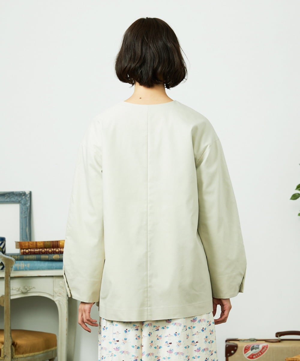 GJJDD31330 Jocomomola(ホコモモラ) 裏地プリント  ノーカラーミドル丈コート ベージュ