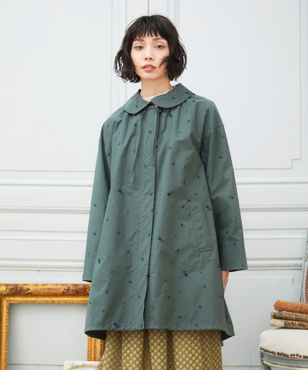 GJJDE03380 Jocomomola(ホコモモラ) Molino de vientoycasa 刺繍ロングコート グリーン