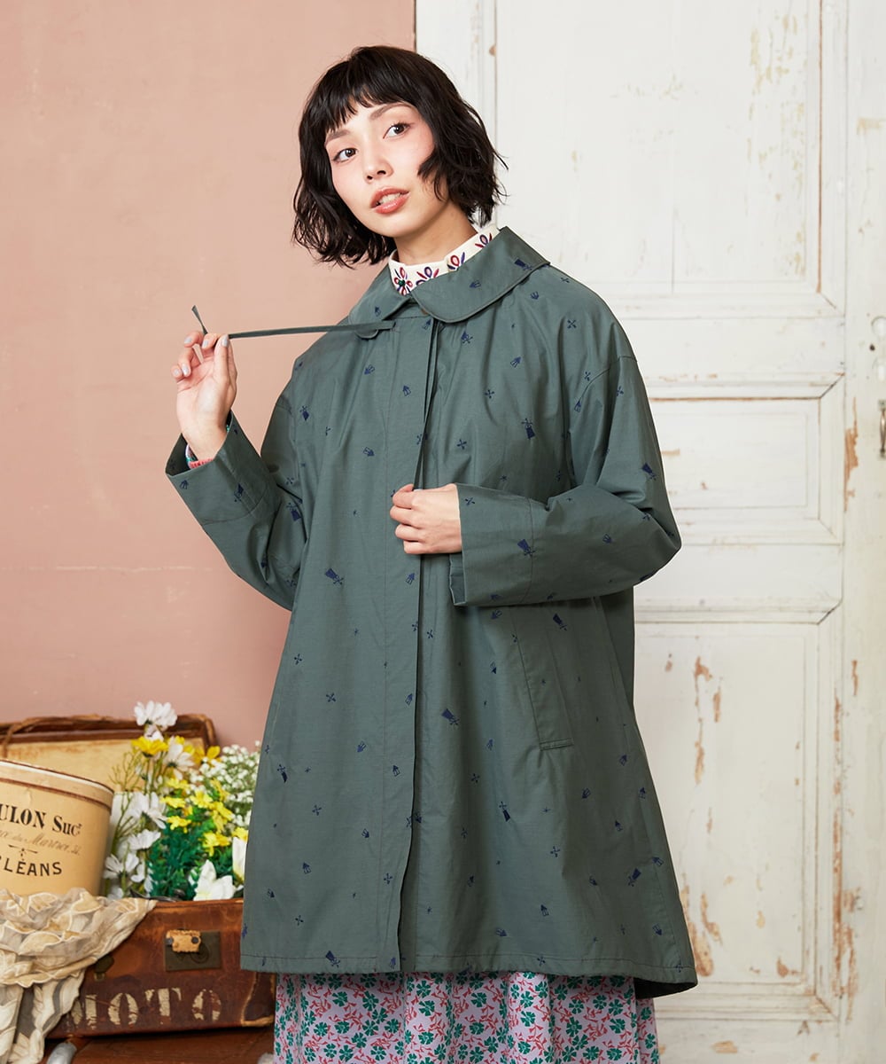GJJDE03380 Jocomomola(ホコモモラ) Molino de vientoycasa 刺繍ロングコート グリーン