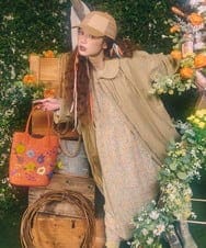 GJJDE03380 Jocomomola(ホコモモラ) Molino de vientoycasa 刺繍ロングコート ベージュ