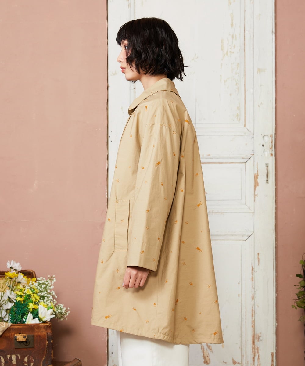 GJJDE03380 Jocomomola(ホコモモラ) Molino de vientoycasa 刺繍ロングコート ベージュ