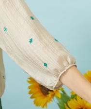 GJJHD34250 Jocomomola(ホコモモラ) テンセルシアーフラワー刺繍ジャケット ベージュ