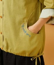 GJJJD02270 Jocomomola(ホコモモラ) デニムライク フラワー刺繍フード付きジャケット マスタード