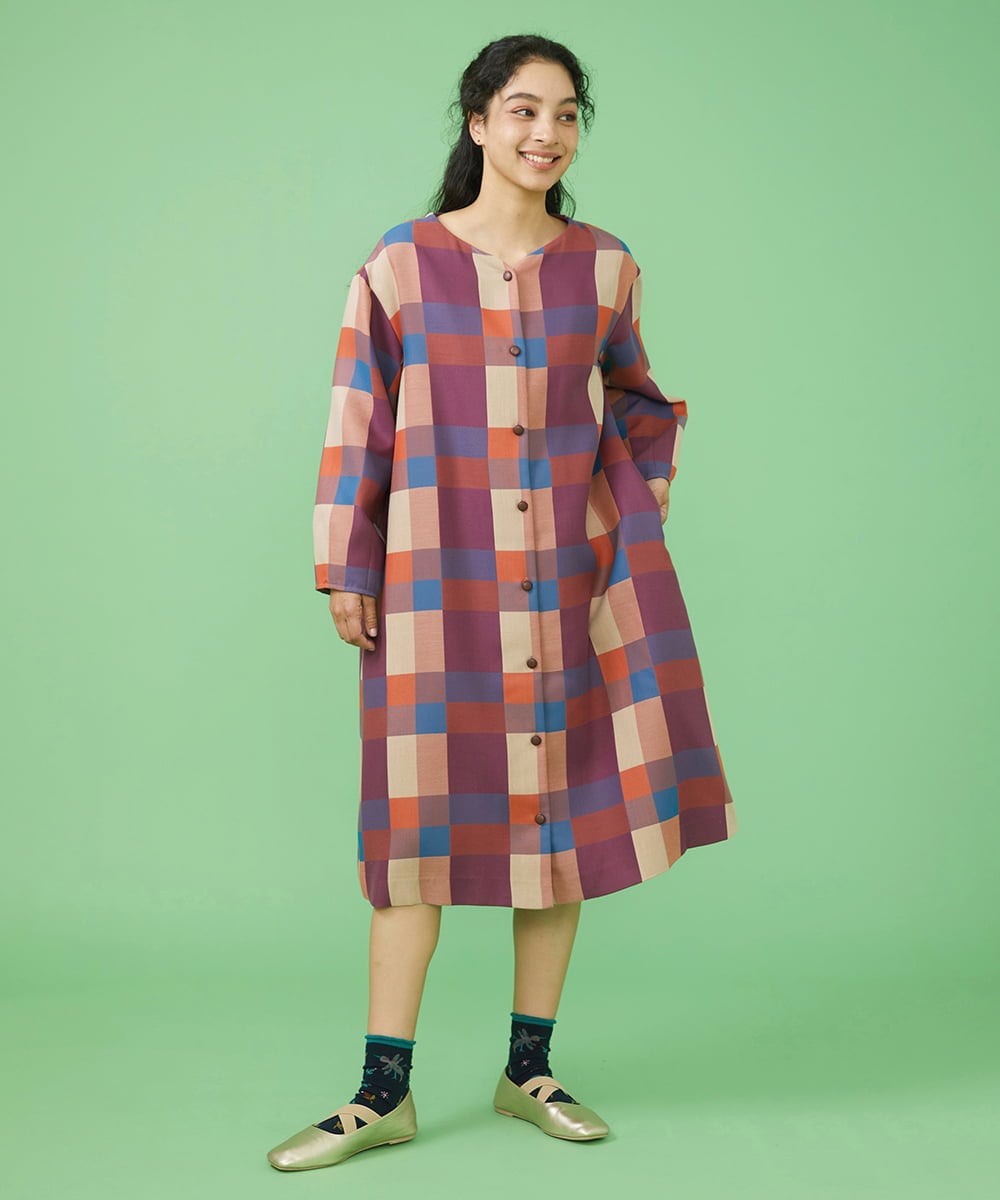 GJJLS03330 Jocomomola(ホコモモラ) Escaleras チェック ワンピースコート ブルー