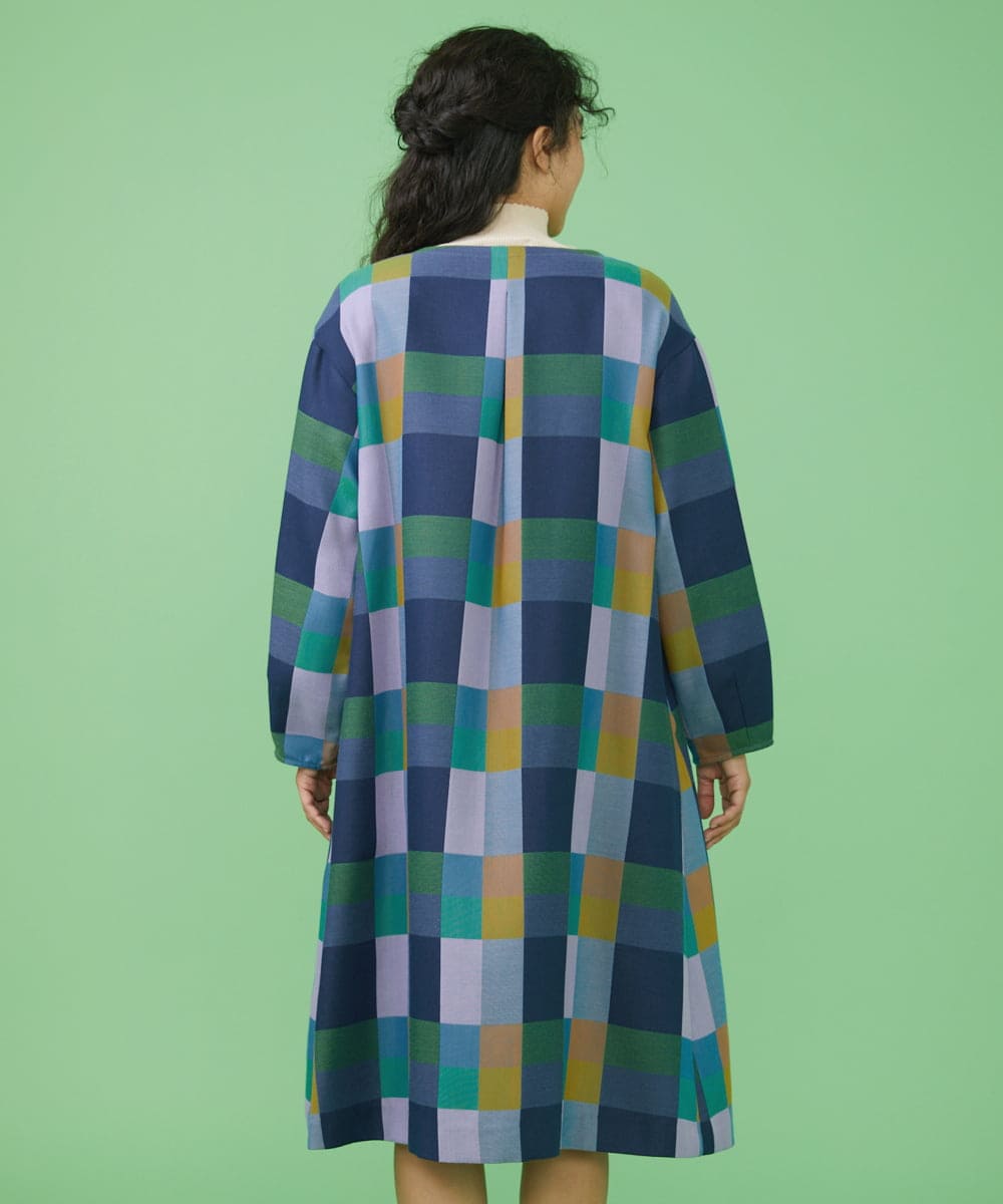 GJJLS03330 Jocomomola(ホコモモラ) Escaleras チェック ワンピースコート ブルー