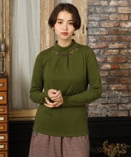 GJKAD33110 Jocomomola(ホコモモラ) ベアスムース 配色刺繍カットソー カーキ