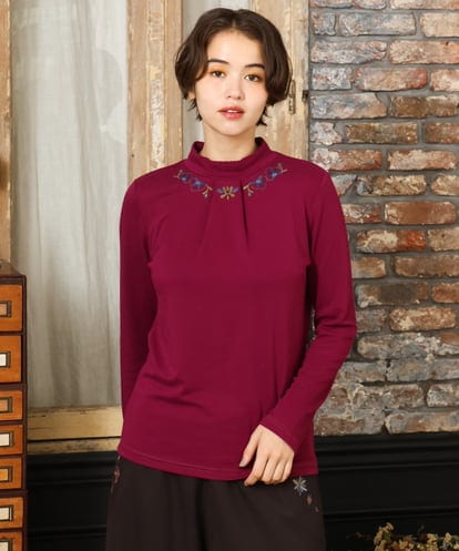 GJKAD33110 Jocomomola 【新色追加】ベアスムース 配色刺繍カットソー