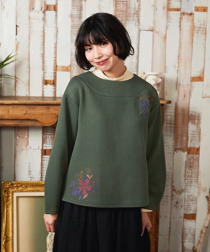 GJKAE37170 Jocomomola Florecer フラワー刺繍プルオーバーカットソー