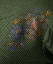 GJKAE37170 Jocomomola(ホコモモラ) 【早割10%OFF】フラワー刺繍プルオーバーカットソー グリーン