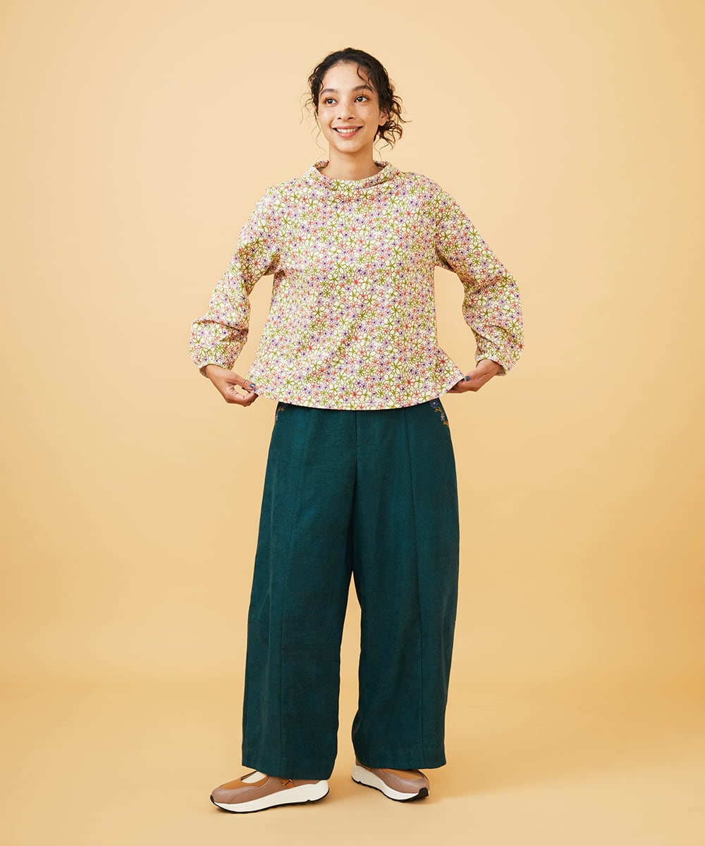 GJKCD30180 Jocomomola(ホコモモラ) 【早割10％OFF】フラワープリント裏毛カットソー アイボリー