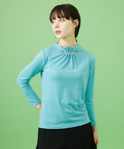 ベアスムース 刺繍ハイネックカットソー(カットソー・Tシャツ