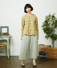 GJKDD30220 Jocomomola(ホコモモラ) Crisantemo curvo フラワー総刺繡カットソー イエロー