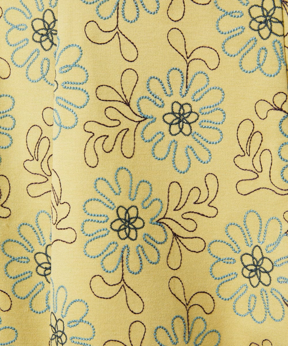 GJKDD30220 Jocomomola(ホコモモラ) Crisantemo curvo フラワー総刺繡カットソー イエロー