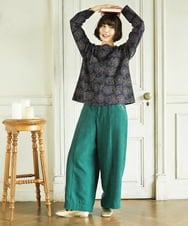 GJKDD30220 Jocomomola(ホコモモラ) Crisantemo curvo フラワー総刺繡カットソー ネイビー