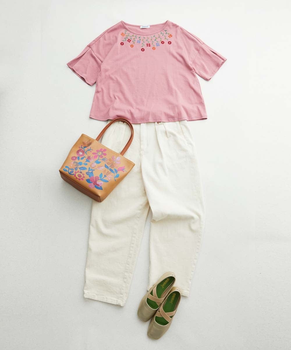 GJKFA02130 Jocomomola(ホコモモラ) Verde pera フラワー刺繍Tシャツ ピンク
