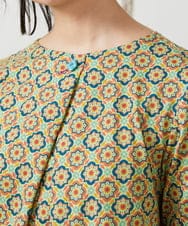 GJKFD30180 Jocomomola(ホコモモラ) En un sueno 幾何学プリントカットソー グリーン