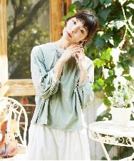 GJKFD32180 Jocomomola(ホコモモラ) 天竺フラワー刺繍カットソー グリーン