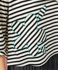 GJKGA33150 Jocomomola(ホコモモラ) シルケット天竺フラワーボーダーアップリケTシャツ ブラック×アイボリー