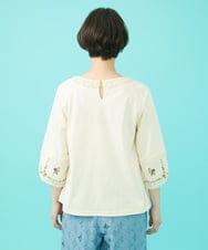 GJKGA37180 Jocomomola(ホコモモラ) Salida コットン天竺フラワー刺繡カットソー アイボリー
