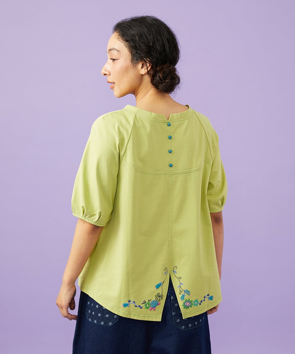 GJKGD01180 Jocomomola(ホコモモラ) 【接触冷感/2WAY】T/C天竺 フラワープリントTシャツ グリーン