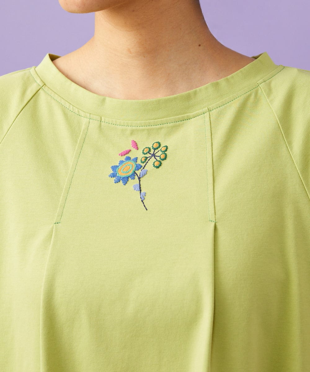 GJKGD01180 Jocomomola(ホコモモラ) 【接触冷感/2WAY】T/C天竺 フラワープリントTシャツ グリーン