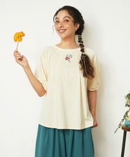 GJKGD01180 Jocomomola(ホコモモラ) 【接触冷感/2WAY】T/C天竺 フラワープリントTシャツ アイボリー