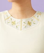 GJKGD32100 Jocomomola(ホコモモラ) 【2WAY】フラワー刺繍シフォンタンクトップ アイボリー