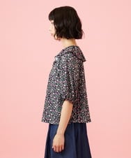 GJKGE03200 Jocomomola(ホコモモラ) 【接触冷感】Dulcinea フラワープリントビッグカラーカットソー ブラック