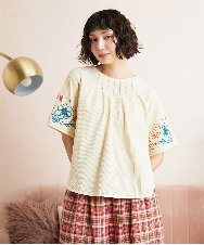 GJKGE39170 Jocomomola(ホコモモラ) Jardin テレコフラワーコード刺繍Tシャツ アイボリー