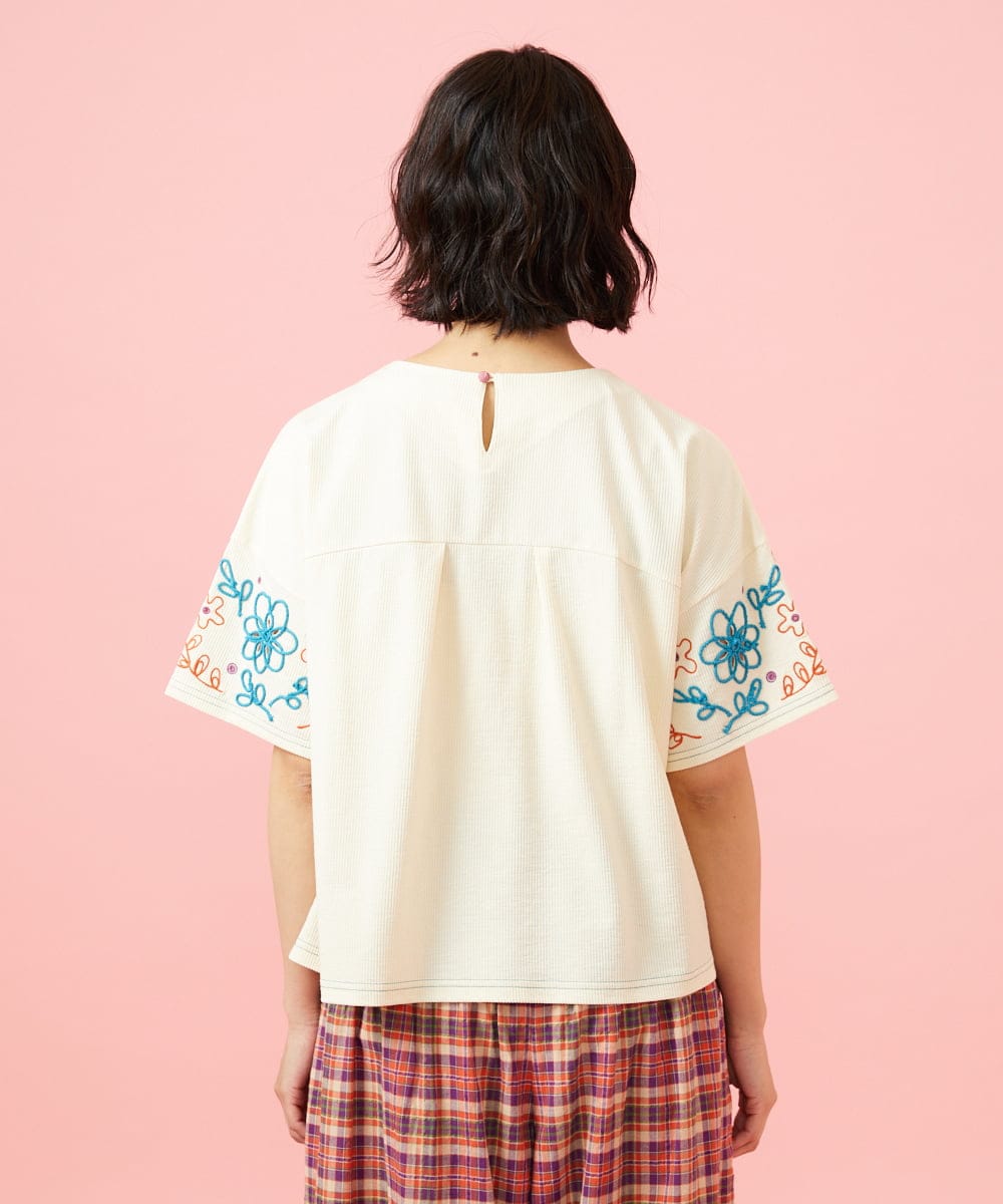 GJKGE39170 Jocomomola(ホコモモラ) Jardin テレコフラワーコード刺繍Tシャツ アイボリー