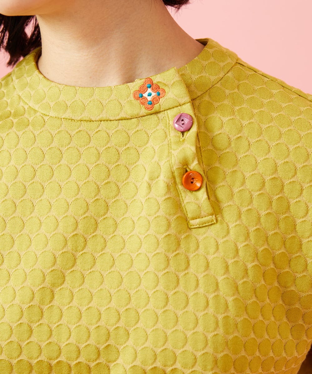 GJKGE44150 Jocomomola(ホコモモラ) Frijol ドットジャカードワンポイント刺繍カットソー イエロー