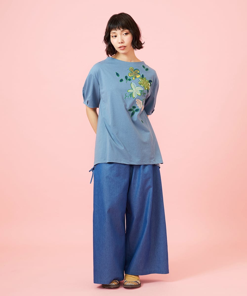 GJKGE45170 Jocomomola(ホコモモラ) 【接触冷感】Fresco 天竺フラワーアップリケTシャツ ブルー