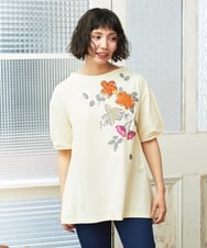 GJKGE45170 Jocomomola(ホコモモラ) 【接触冷感】Fresco 天竺フラワーアップリケTシャツ アイボリー