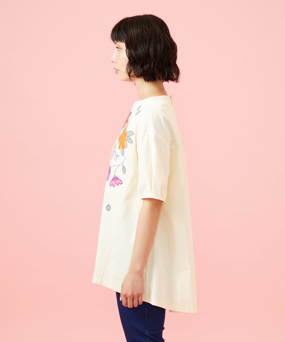GJKGE45170 Jocomomola(ホコモモラ) 【接触冷感】Fresco 天竺フラワーアップリケTシャツ アイボリー
