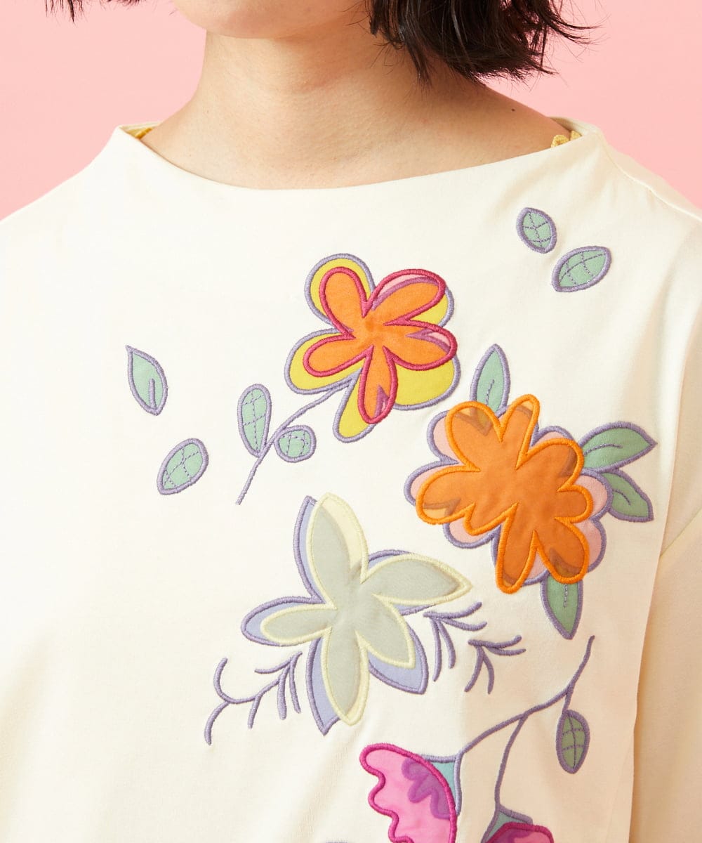 GJKGE45170 Jocomomola(ホコモモラ) 【接触冷感】Fresco 天竺フラワーアップリケTシャツ アイボリー