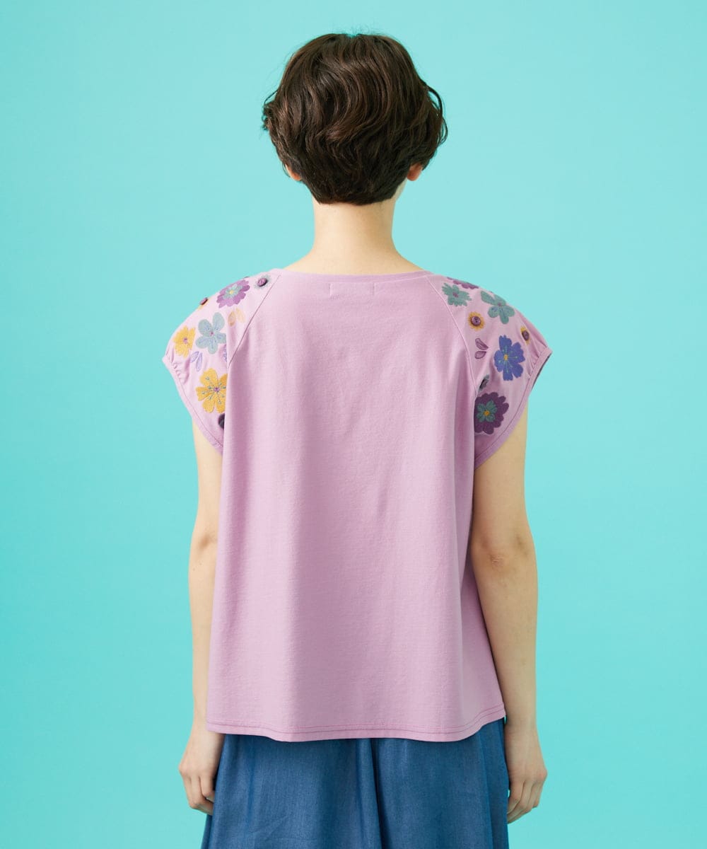 GJKHA31180 Jocomomola(ホコモモラ) 【早割10％OFF】フラワー刺繍パフスリーブTシャツ ラベンダー