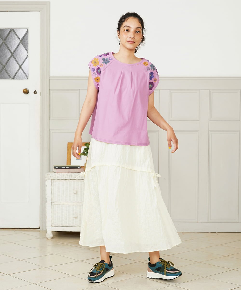 GJKHA31180 Jocomomola(ホコモモラ) Escala floral フラワー刺繍パフスリーブTシャツ アイボリー