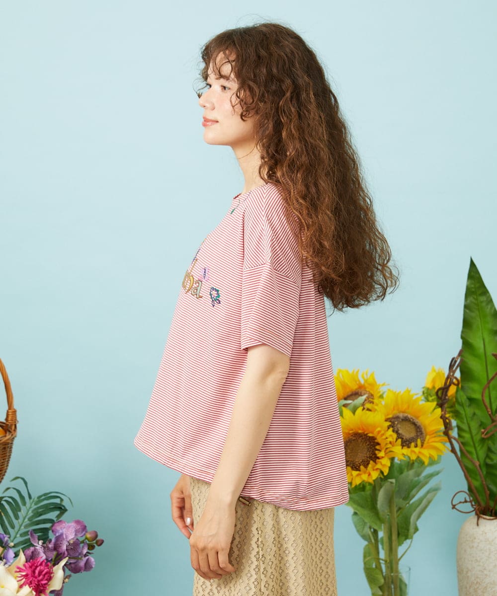 GJKHD01180 Jocomomola(ホコモモラ) 【接触冷感】Verano en La Mancha ロゴ刺繍ボーダーTシャツ レッド×アイボリー