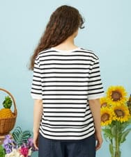 GJKHD02180 Jocomomola(ホコモモラ) 【接触冷感】Verano en La Mancha フラワープリントボーダーTシャツ ブラック×アイボリー