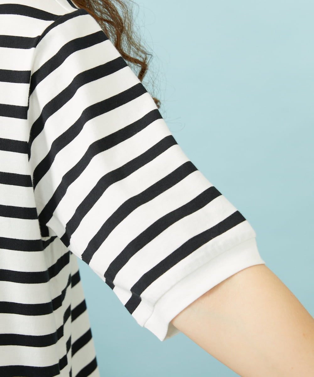 GJKHD02180 Jocomomola(ホコモモラ) 【接触冷感】Verano en La Mancha フラワープリントボーダーTシャツ ブラック×アイボリー