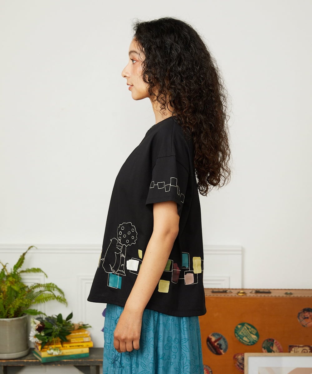 GJKJA02180 Jocomomola(ホコモモラ) 【接触冷感】Puerta de sol クラフト刺繍カットソー ブラック